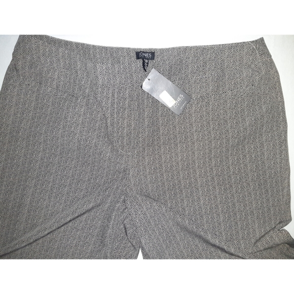 Jones New York Plus Size Herringbone Sandstone Wide-Leg Cullotes - Picture 8 of 13